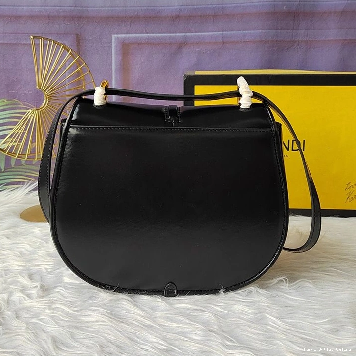 Affordable In Leather C'mon Fendi Calf Black Medium Bag 0724